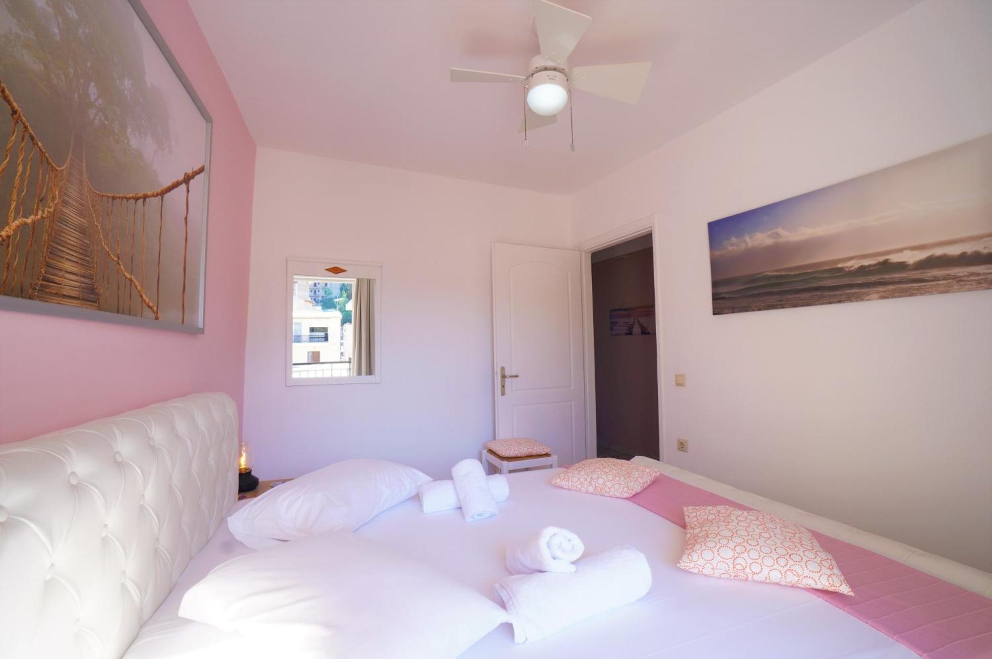 Seafront Spirit Apartments Закінф Номер фото