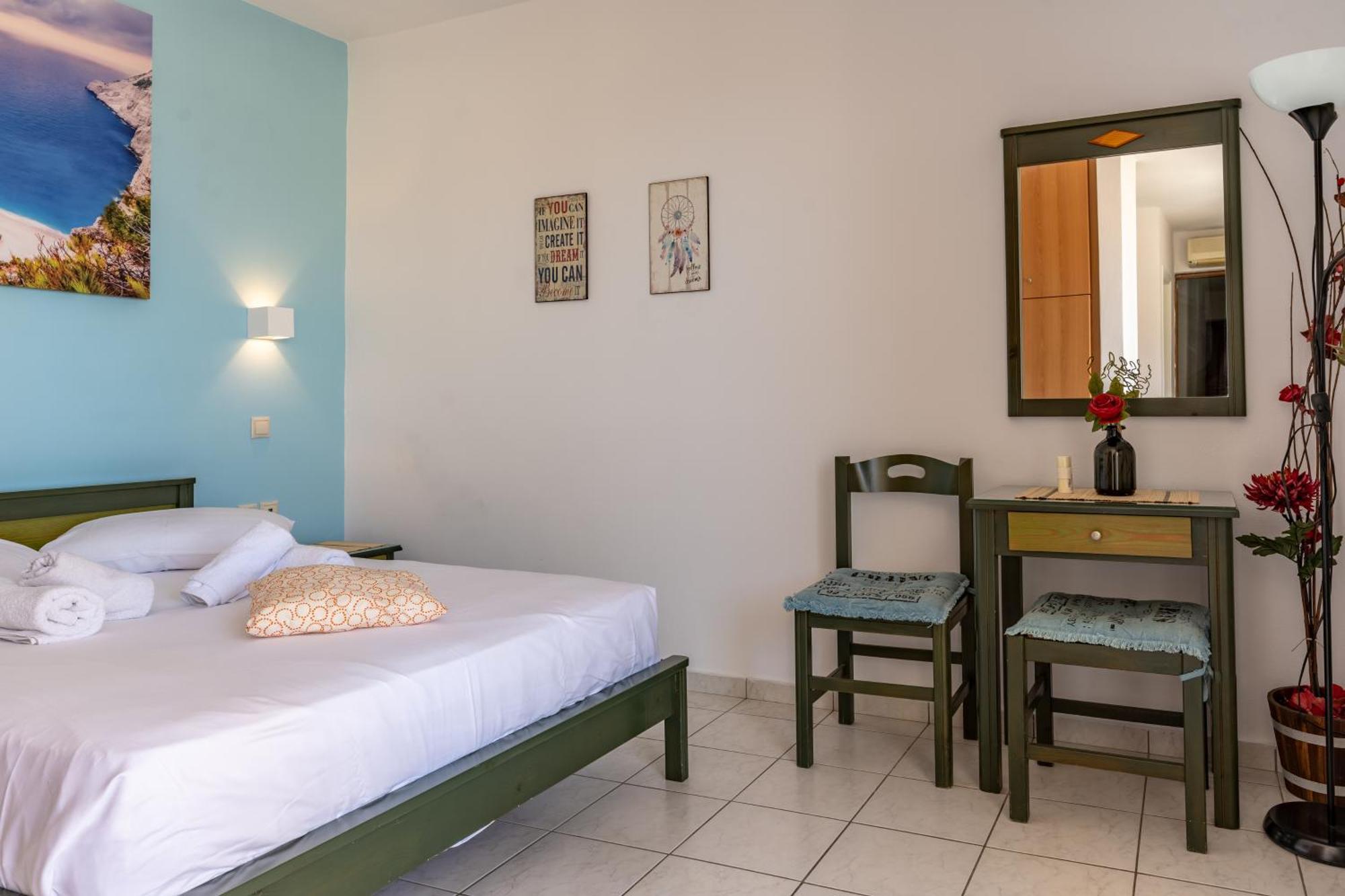 Seafront Spirit Apartments Закінф Номер фото